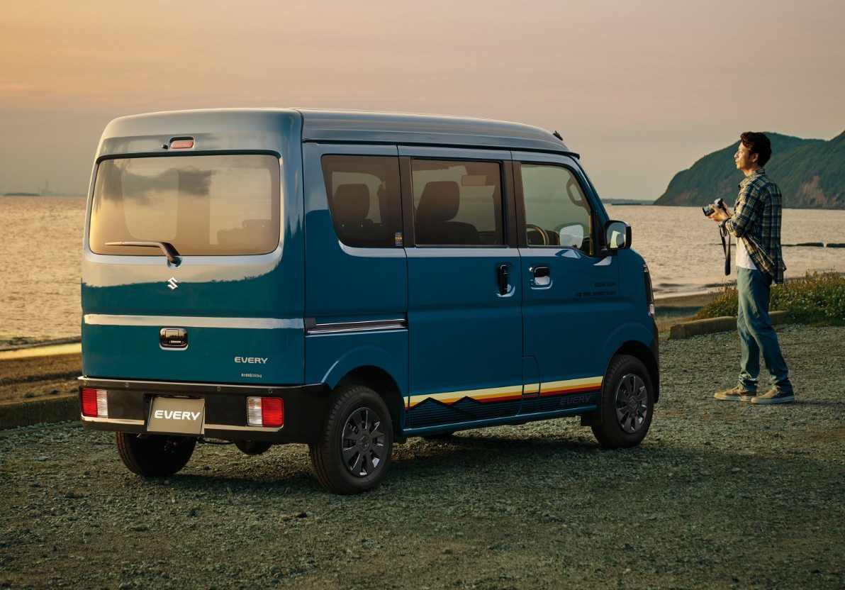 スズキからエブリイの特別仕様車「Ｊリミテッド」が発売